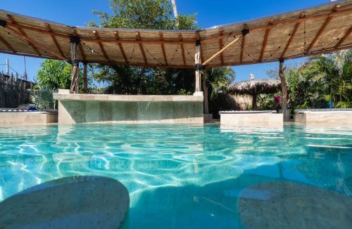 La Poza Hotel | Ashly Loma Larga