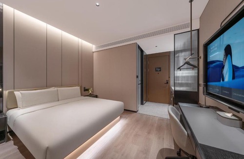 North Chaoyang Hotel | Atour Hotel Beijing Bird's Nest Anzhenmen Subway Station
