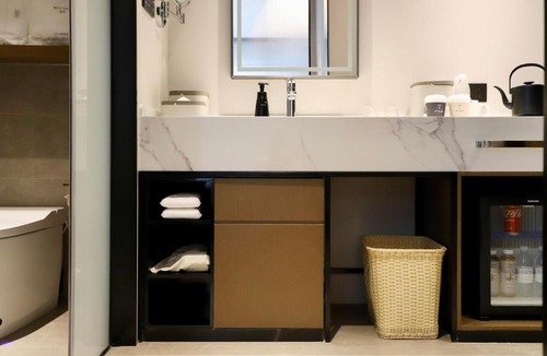 North Chaoyang Hotel | Atour Hotel Beijing Bird's Nest Anzhenmen Subway Station