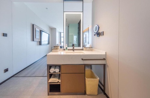 Shuimogou District Hotel | Atour Hotel Urumqi Convention and Exhibition Center