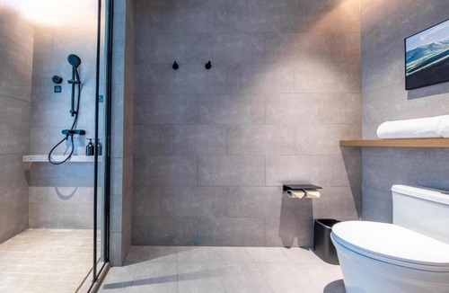 Shuimogou District Hotel | Atour Hotel Urumqi Convention and Exhibition Center