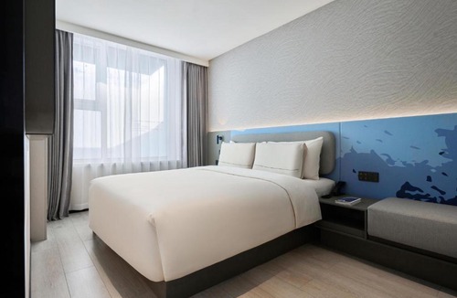Xuanwu Hotel | Atour Light Hotel Beijing West Station Liuliqu East Metro Station