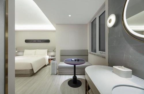 Laoshan Hotel | Atour Light Hotel Qingdao International Convention Center