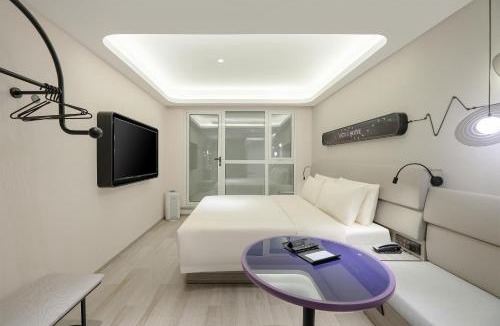 Laoshan Hotel | Atour Light Hotel Qingdao International Convention Center