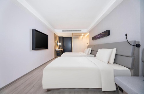 Ganjingzi Hotel | Atour X Hotel Dalian Huanan Plaza Huadong Road