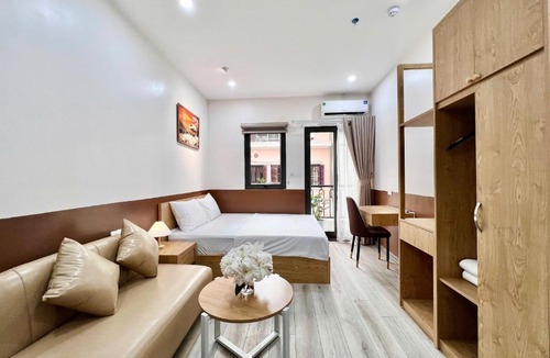 Van Mieu Apartment | Aurora Homestay