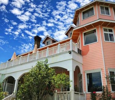 Ren'ai House | Aurora Villa