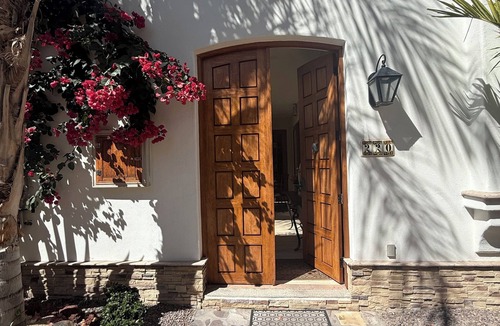 Nopolo House | AV220 Villa in Loreto Bay. Short walk to Beach, Pools, Restaurants,4 Bikes & AC.