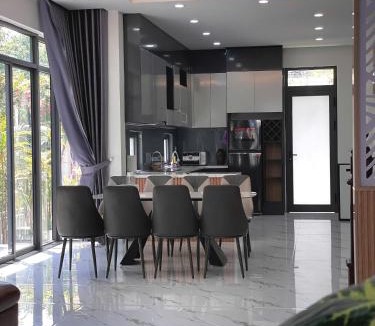 Huong Thuy Villa | Bắp Villa Huế