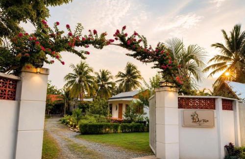 Chau Thanh Ski Chalet | Bụi Tre Homestay
