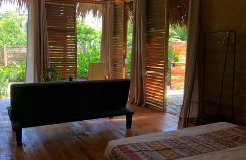 Lazaro Cardenas Cabin | Bahareque House