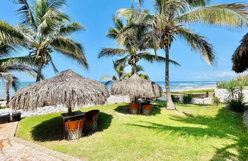 Elota Apartment | Beachfront Perfect Getaway By Partner Host