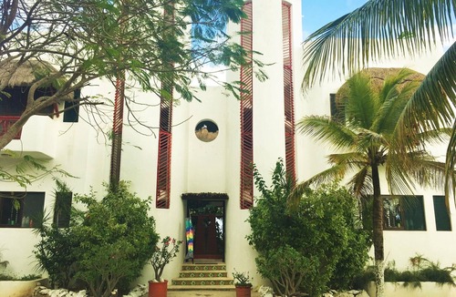 Puerto Bravo Villa | Beach front twin home - central courtyard - great for families and large groups