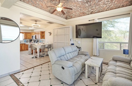 Cholla Bay House | Beach Home | Steps to Sand | Pool & Jacuzzi Unit A