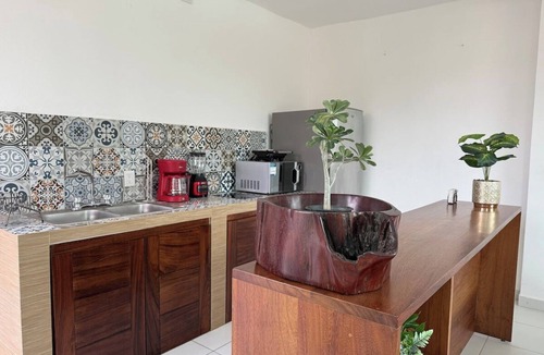Arrecife Apartment | Beach-Ready Apartment - Easy Access to Huatulco's Best - AC & Parking