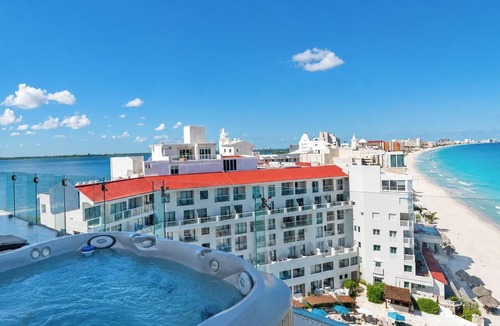 Zona Hotelera Condo | Beachfront – 19BR/16Bth – Penthouse Combo #301234