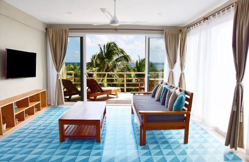 Mahahual Apartment | Beachfront 1BR Apartment w/Terrace & Beach Club
