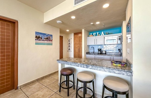 Centro - Supmza 001 Condo | Beachfront 1BR Suite with Ocean View & Balcony