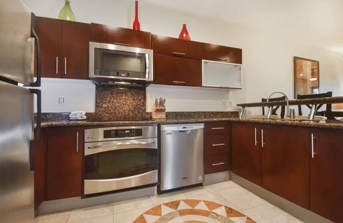 Downtown Condo | BEACHFRONT 2 Bd 2 Bath Condo, Discounted Rates with Ocean View at El Faro