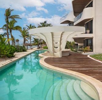 Tulsayab Apartment | Beachfront 2BR Apartment at Tankah Bay