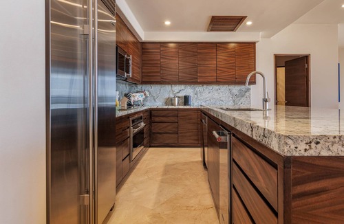 Cabo San Lucas Apartment | Beachfront 3 Bedroom Luxury Condo in Exclusive Diamante Golf