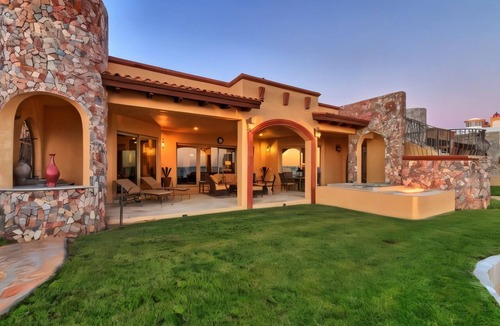 Sandy Beach House | BEACHFRONT 🏖️ 5-bed 5 bath home in the 5-star Resort of Bella Sirena.