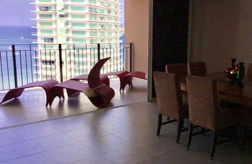 South Hotel Zone Apartment | Beachfront Apartment Grand Venetian 2