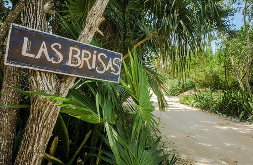 Soliman Bay House | Beachfront Bungalow in Soliman Bay