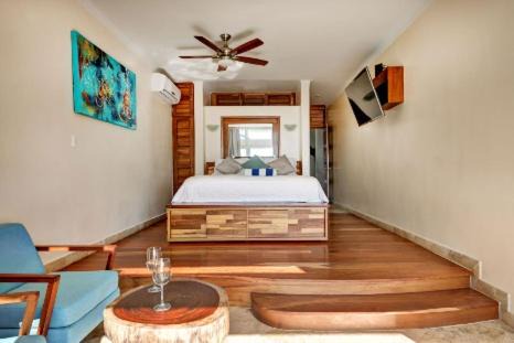 Playacar Beach Villa | Beachfront Casa de Playa