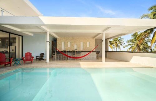 San Crisanto House | BEACHFRONT COCO Modern Designer House by PENINSULA STAYS