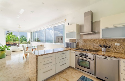Playa del Carmen Condo | Beachfront Condo w/Large Balcony and Ocean Views near Downtown Playa Del Carmen