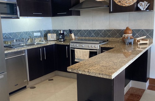 South Hotel Zone Condo | Beachfront Condo Grand Venetian
