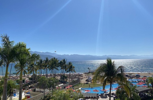 South Hotel Zone Condo | Beachfront Condo Grand Venetian