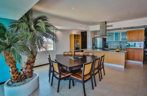 Cerritos Condo | Beachfront condo in best neighborhood