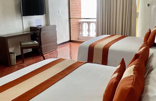 South Shore Hotel Area Hotel | Beachfront Getaway with Panoramic Views | Outdoor Pools, Near Malecon Boardwalk