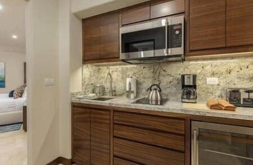 Cabo San Lucas Condo | Beachfront Luxury Studio Suite in Exclusive Diamante Golf