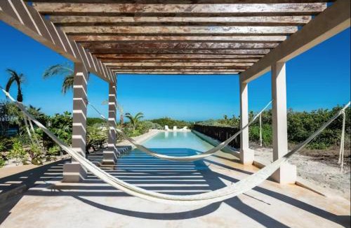 Miramar Apartment | Beachfront Paradise with Shared Pool Telchac | Depto A12