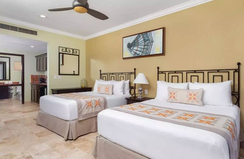 Flamingos Hotel | Beachfront Resort w/Luxurious Amenities-Villa Del Palmar Flamingos Resort & Spa