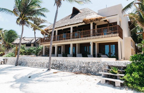 Soliman Bay Villa | Beachfront Soliman Bay Villa