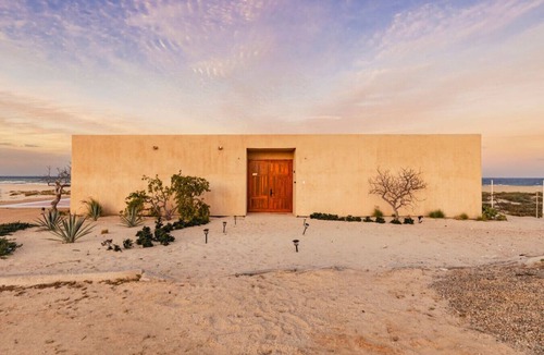La Ribera House | Beachfront Villa · Lighthouse · 11 Guests