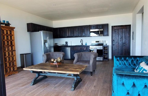 Primo Tapia Villa | BeachPleaseBaja - Villa with Infinity Jacuzzi