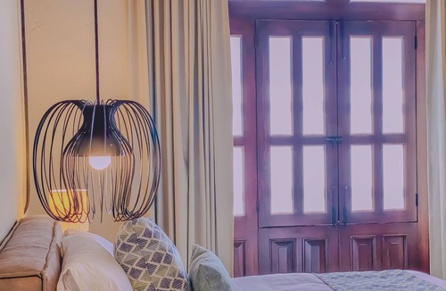 El Carmen House | Beautiful double suite in an old house with contemporary restoration.