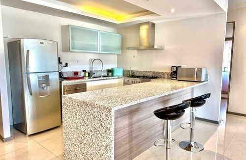 Centro Sur Apartment | Beautiful apartment with view to Querétaro Pool Gym