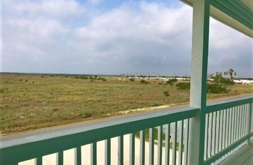 Port Mansfield Condo | Beautiful 1 Bedroom/1 Bathroom Condo. Great Place to Stay!
