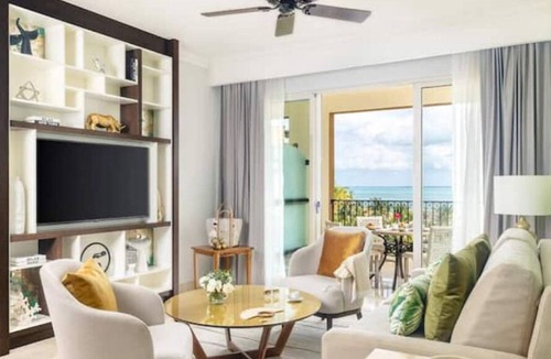 Playa Mujeres Villa | Beautiful 2bd suite in Villa Del Palmar Cancun!