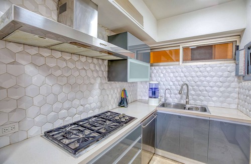 Flamingos Apartment | Beautiful 3BR BeachFront Condo