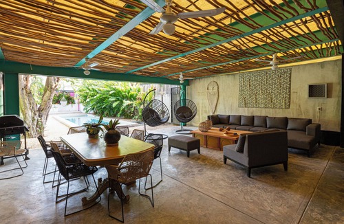 Centro House | Beautiful 5-Bedroom Home with Private Pool in Downtown Merida