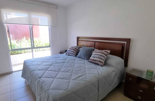 Granjas del Marques Apartment | "Beautiful apartment with pool just steps from the sea - Caracol Diamante".