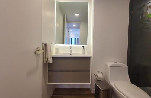 Granada Apartment | Beautiful apartment near Hospital Español and squares