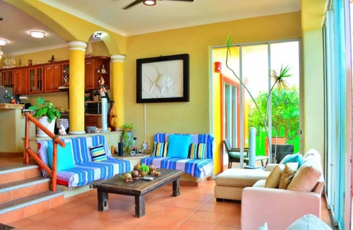 Las Brisas Villa | Beautiful Beach Villa in Manzinillo Colima with 5 king Bedrooms & Seven Bathroom